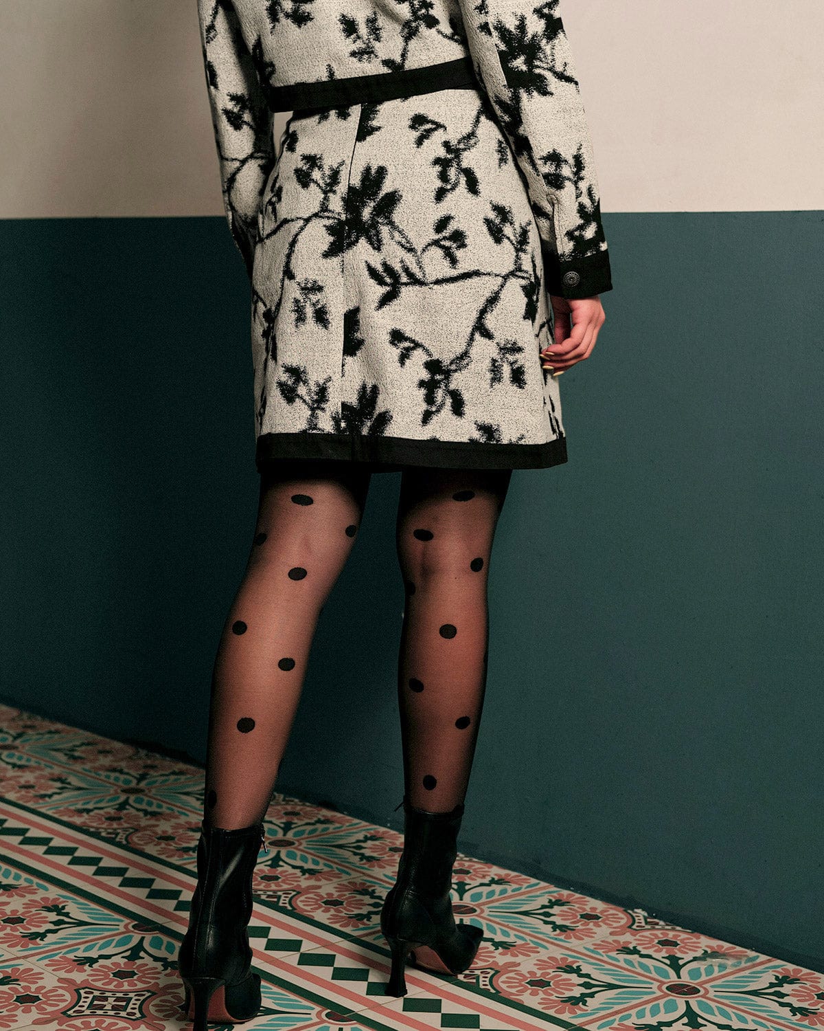 The High Waisted Floral Mini Skirt - Image 5